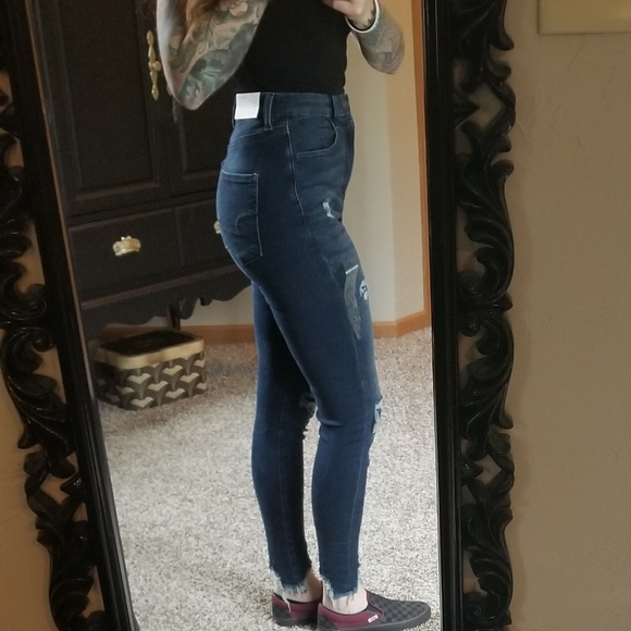 American Eagle Outfitters Denim - American Eagle Size 6